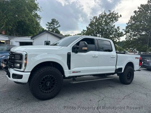 Used 2025 Ford F350 Platinum AWD/4WD image 13