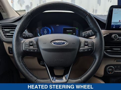 Certified 2020 Ford Escape Titanium FWD image 28