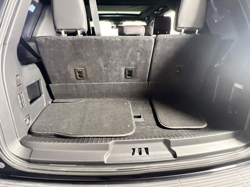 Used 2019 Ford Expedition Limited w/ Equipment Group 303A AWD/4WD image 26