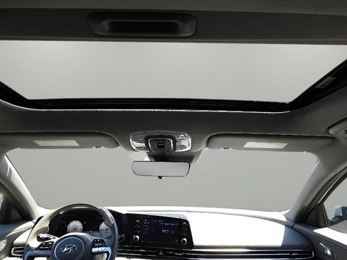 Used 2021 Hyundai Elantra SEL w/ Convenience + Premium Package FWD image 20