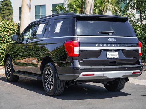 Used 2024 Ford Expedition XLT AWD/4WD image 4