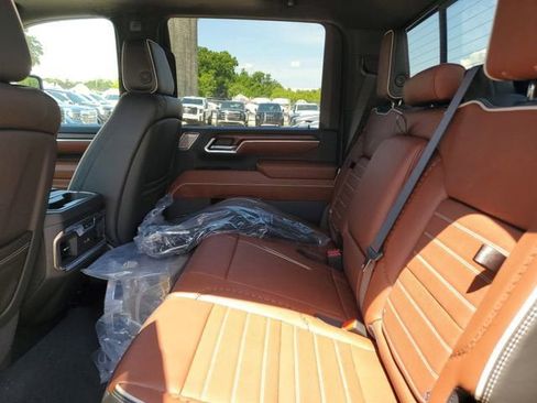 New 2026 GMC Sierra 3500 Denali Ultimate AWD/4WD image 12