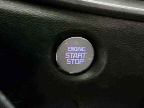 Used 2024 Kia Sorento S w/ Panoramic Sunroof Package image 21