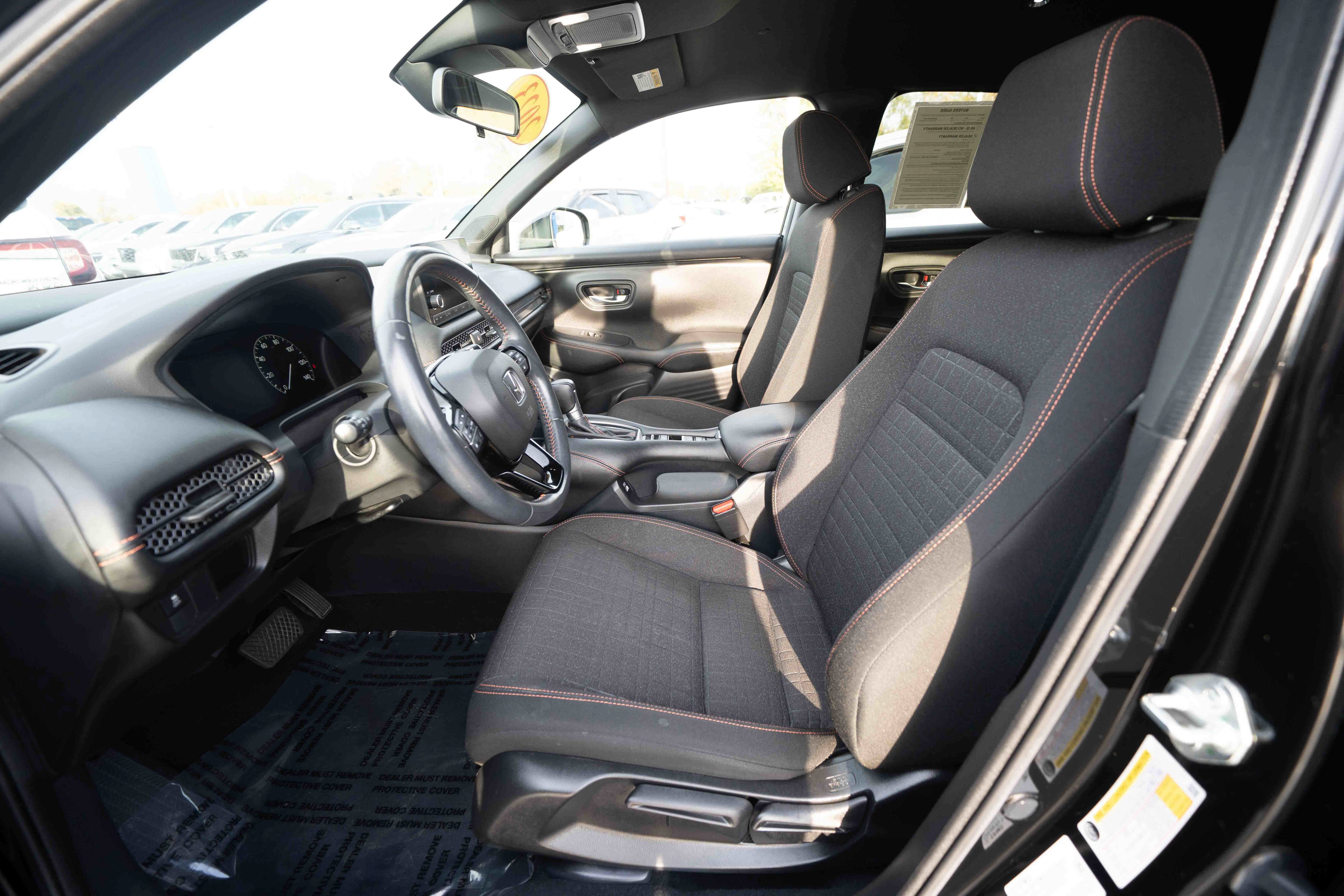 Used 2023 Honda HR-V Sport image 9