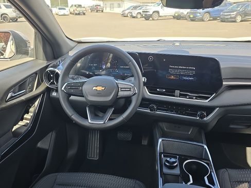 New 2026 Chevrolet Equinox LT w/ Safety and Technology Package AWD/4WD image 20