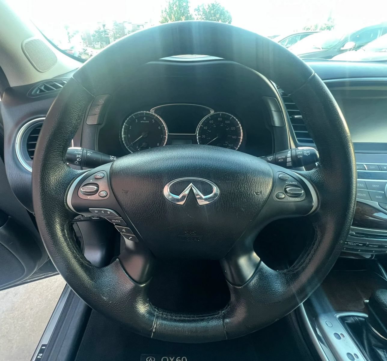 Used 2014 INFINITI QX60 Luxe w/ Deluxe Touring Package AWD/4WD image 16