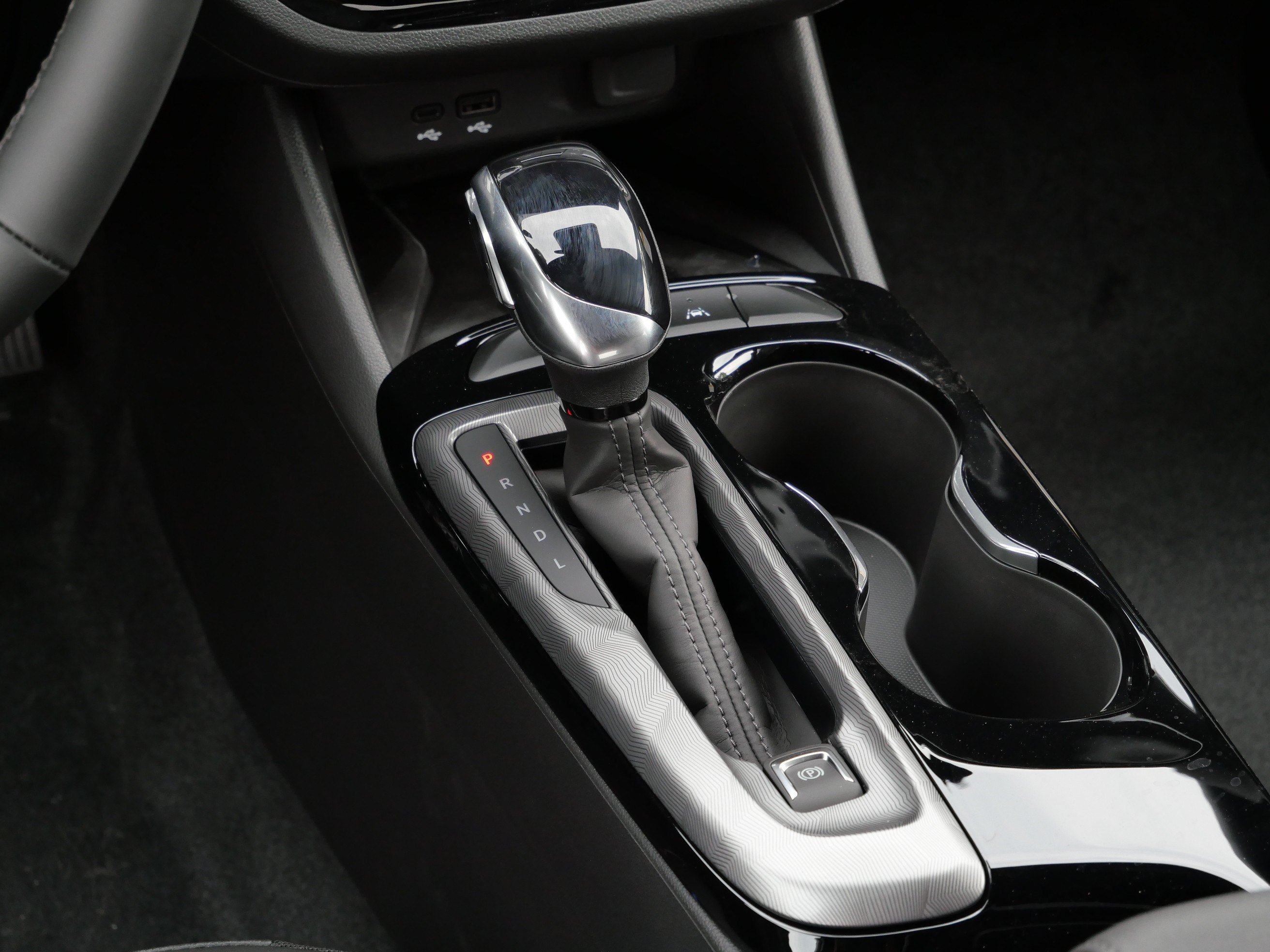 New 2026 Buick Envista Sport Touring w/ Convenience I Package FWD image 9