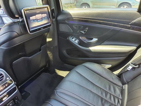 Used 2017 Mercedes-Benz S 550 4MATIC Sedan image 91