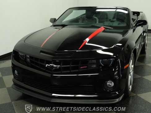 Used 2013 Chevrolet Camaro SS w/ RS Package RWD image 17