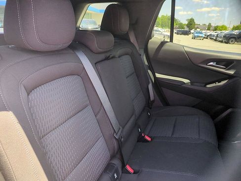 Used 2026 Chevrolet Equinox LT FWD image 31