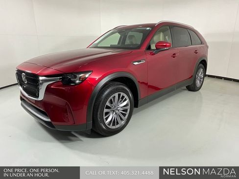 Certified 2025 MAZDA CX-90 3.3 Turbo w/ Preferred Package image 4