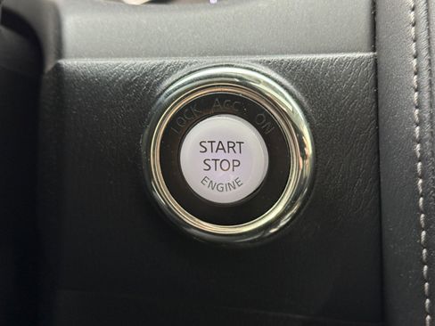 Used 2018 INFINITI QX80 4WD w/ Deluxe Technology Package image 24