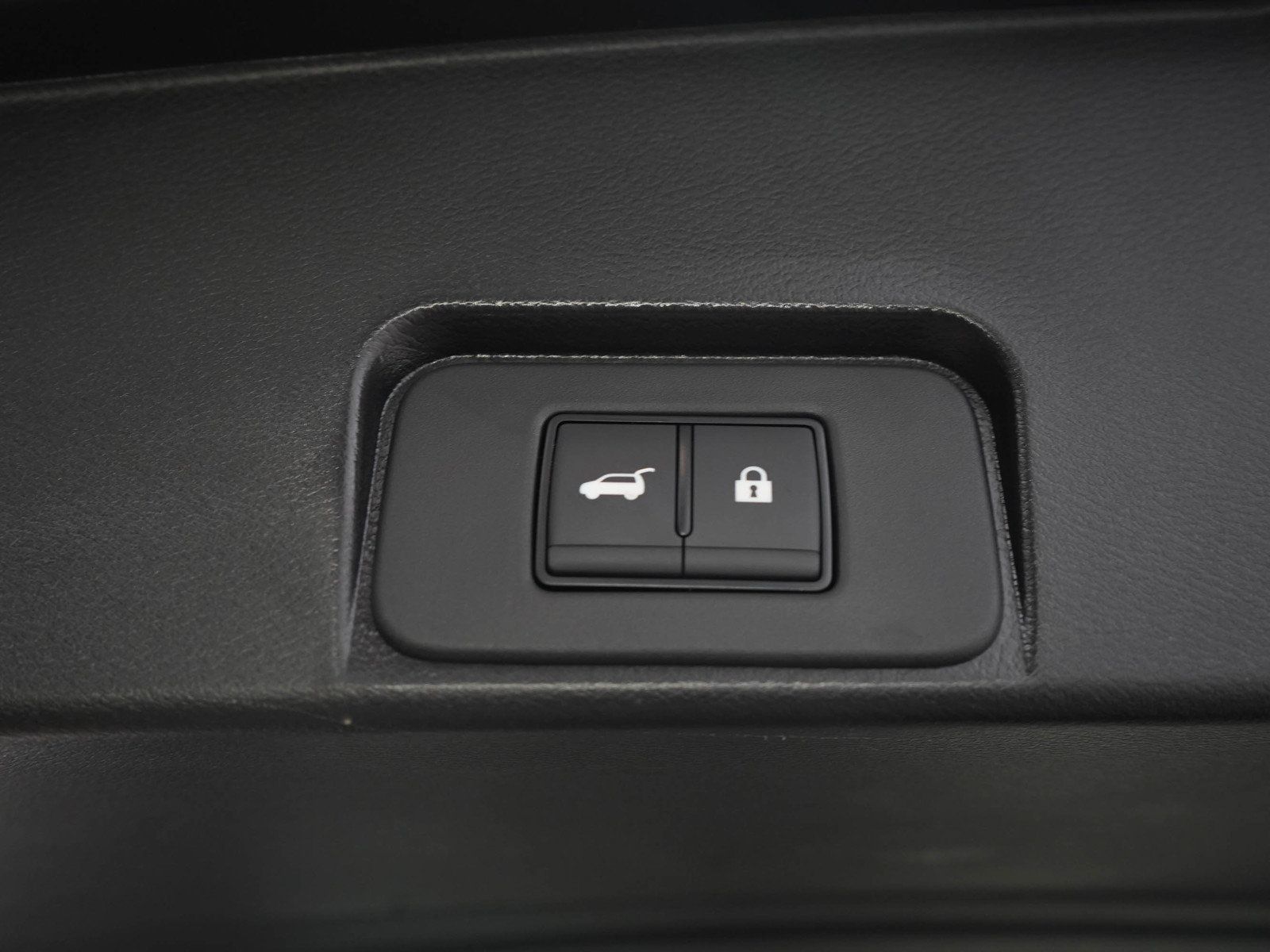 Used 2023 Nissan Rogue SV w/ SV Premium B Package AWD/4WD image 12