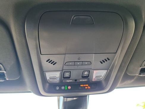Used 2022 Chevrolet Blazer RS w/ Enhanced Convenience Package FWD image 34