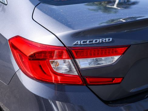 Used 2019 Honda Accord LX image 12