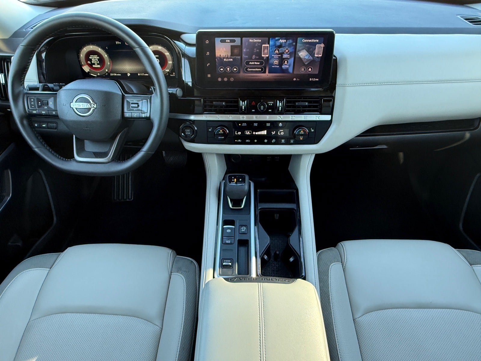 Used 2026 Nissan Pathfinder SL FWD image 16
