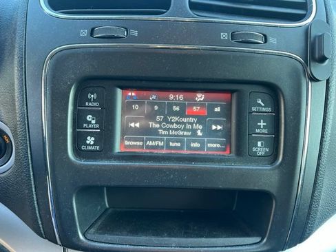 Used 2013 Dodge Journey SXT FWD image 22