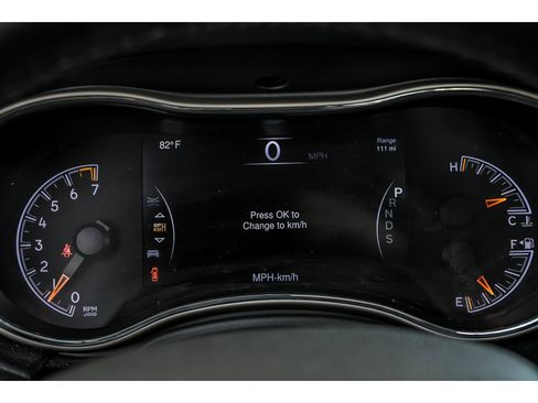 Used 2015 Jeep Grand Cherokee Limited w/ Luxury Group II AWD/4WD image 18