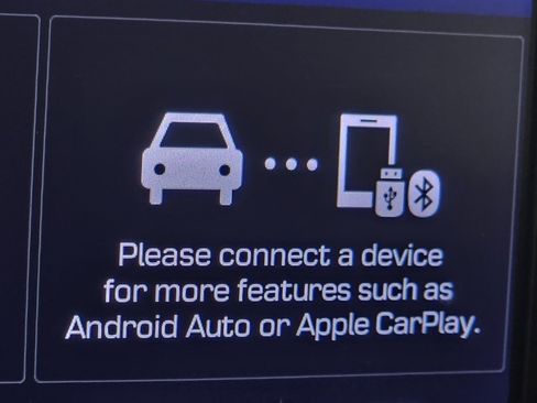 Used 2019 Hyundai Santa Fe SE w/ Cargo Package image 3