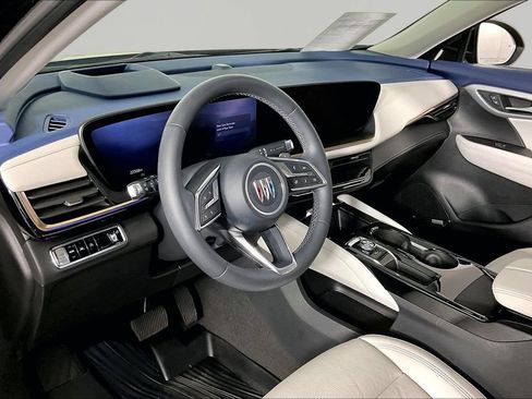 Certified 2025 Buick Envision Avenir AWD/4WD image 16