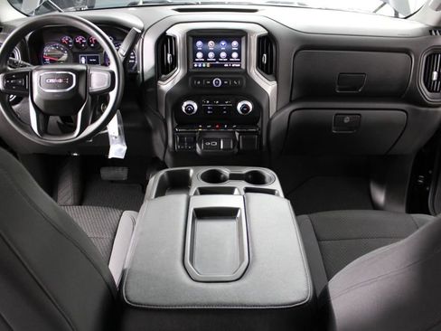Used 2021 GMC Sierra 1500 4x4 Crew Cab w/ Sierra Value Package image 25