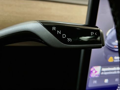 Used 2023 Tesla Model 3 Standard Range RWD image 13