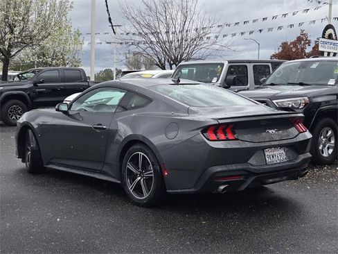 Used 2024 Ford Mustang Premium image 5
