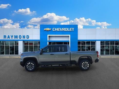 New 2026 Chevrolet Silverado 2500 Custom w/ Custom Value Package AWD/4WD image 7