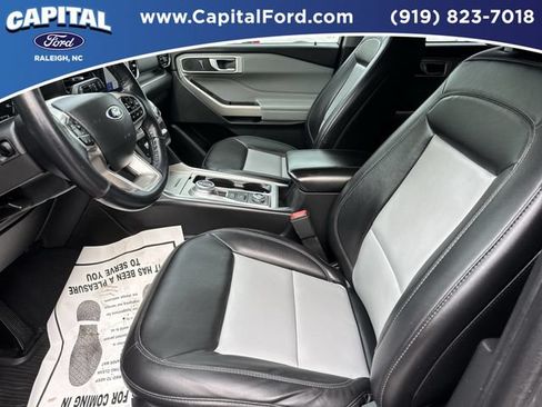 Certified 2022 Ford Explorer XLT w/ Equipment Group 202A AWD/4WD image 19