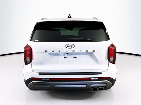 Used 2024 Hyundai Palisade Limited image 5