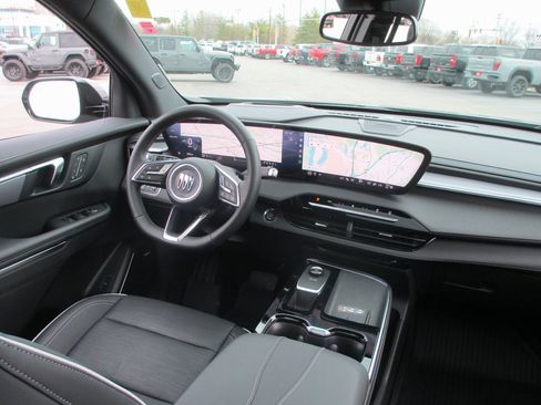 Certified 2025 Buick Enclave Sport Touring w/ Power Package image 24