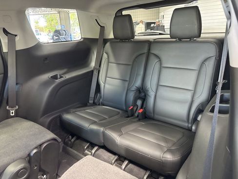 Used 2019 GMC Acadia SLT AWD/4WD image 25