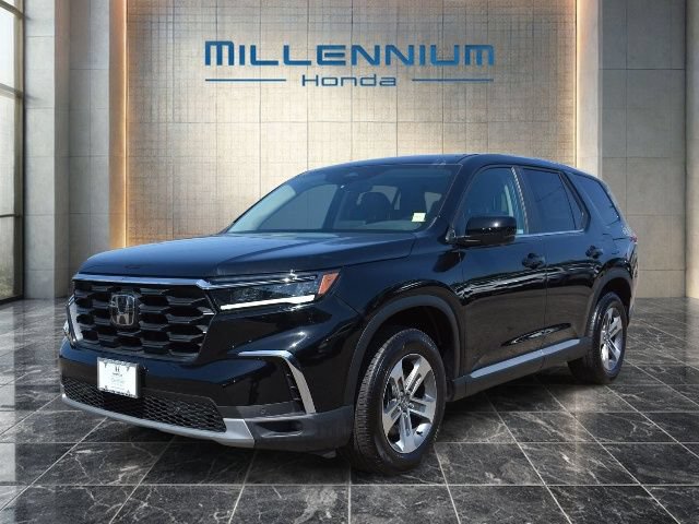 Certified 2025 Honda Pilot EX-L 360° Tour