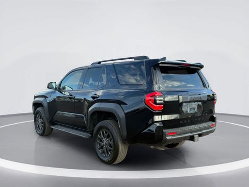 Used 2025 Toyota 4Runner SR5 AWD/4WD image 4