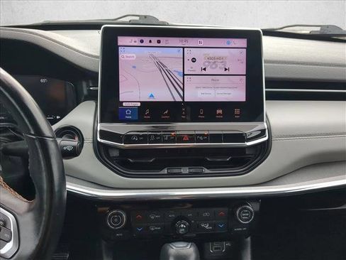 Used 2022 Jeep Compass Limited w/ Elite Group image 15