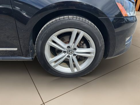 Used 2014 Volkswagen Passat TDI SEL Premium FWD image 29