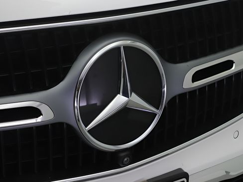 Certified 2023 Mercedes-Benz GLC 300 4MATIC image 26