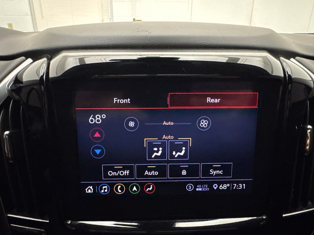 Used 2021 Chevrolet Traverse Premier w/ LPO, Floor Liner Package AWD/4WD image 44