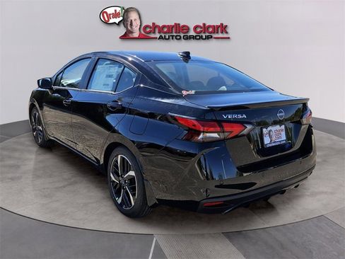 New 2025 Nissan Versa SR w/ Trunk Package image 4