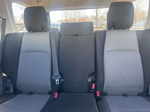 Used 2016 Toyota 4Runner SR5 image 40