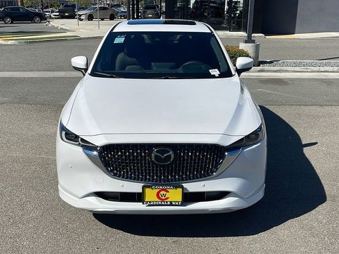 New 2025 MAZDA CX-5 Signature image 2