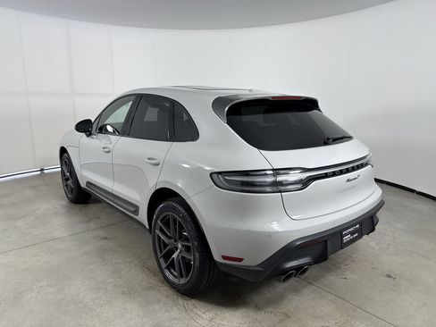 Certified 2026 Porsche Macan Turbo AWD/4WD image 3