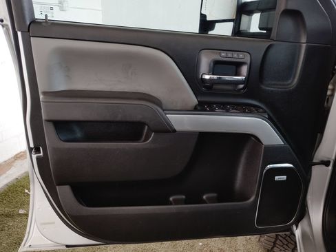 Used 2017 Chevrolet Silverado 2500 LTZ w/ Duramax Plus Package AWD/4WD image 31