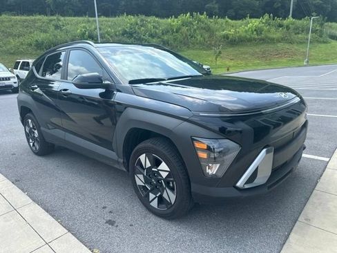 Used 2025 Hyundai Kona SEL AWD/4WD image 7