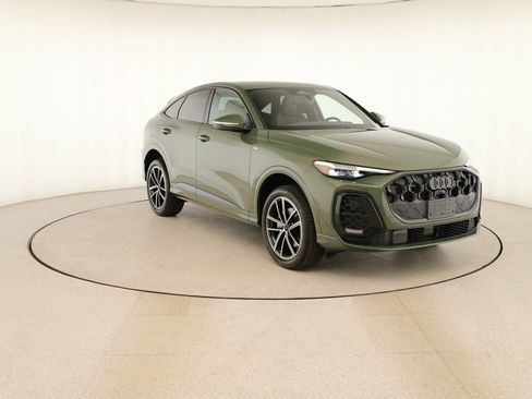 New 2026 Audi Q5 Premium Plus AWD/4WD image 10