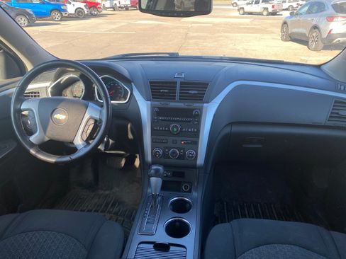 Used 2011 Chevrolet Traverse LT w/ Personal Connectivity Package image 11