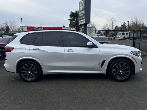 Used 2019 BMW X5 xDrive40i w/ M Sport Package image 13