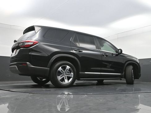 Used 2024 Honda Pilot EX-L image 31