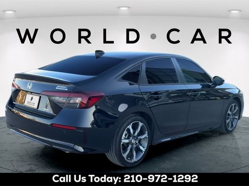 Used 2025 Honda Civic Sport Touring image 3