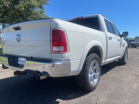 Used 2017 RAM 1500 Laramie w/ Convenience Group image 8